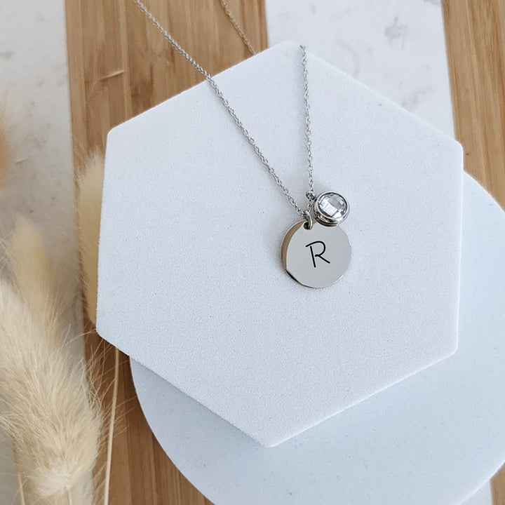Collier avec pierre de naissance ronde gravée Olivenorma