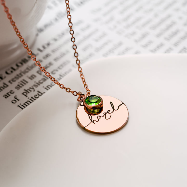 Collier avec pierre de naissance ronde gravée Olivenorma