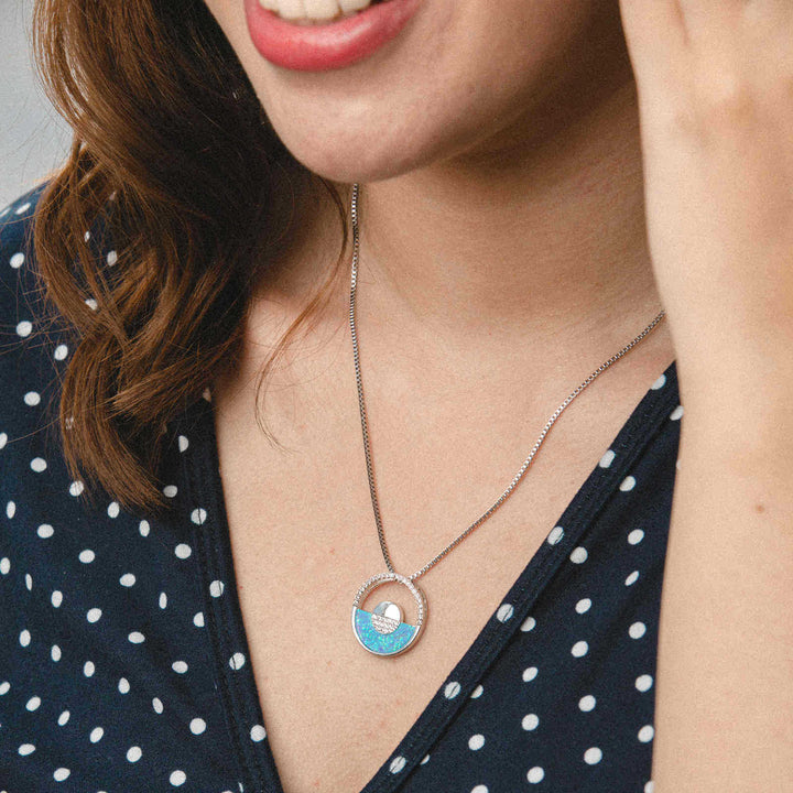 Collier pendentif rond en opale bleue hawaïenne Olivenorma