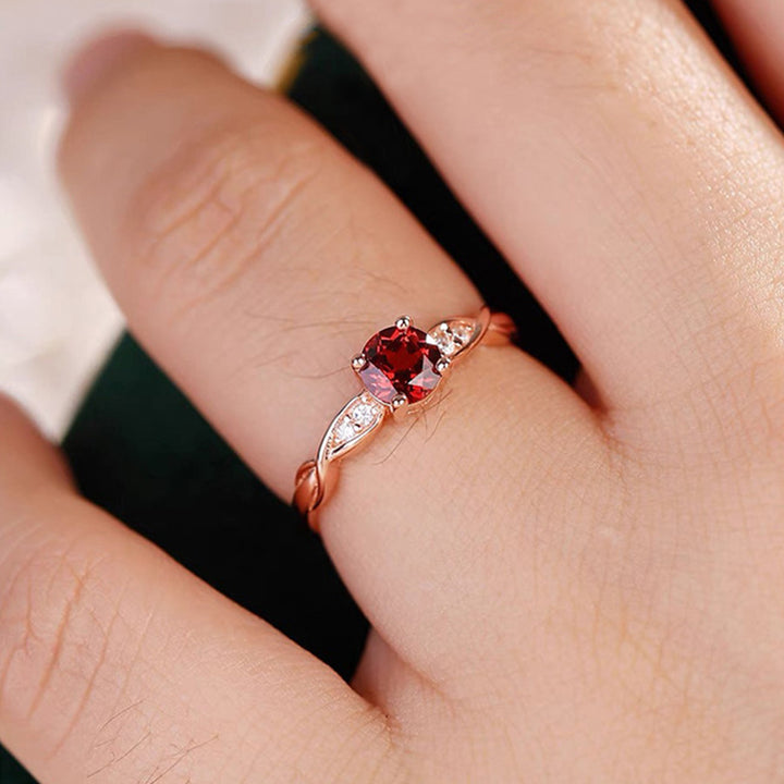 Bague à quatre griffes en grenat Olivenorma Tianti Vine