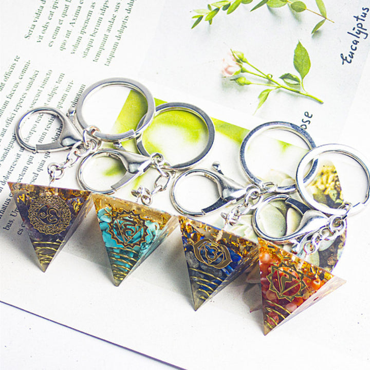 Porte-clés pendentif énergétique pyramide orgone de guérison des chakras Olivenorma