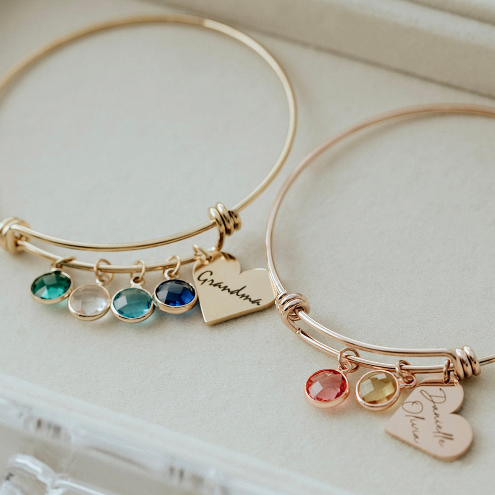 Bracelet rétractable personnalisé avec pierre de naissance gravée en forme de cœur Olivenorma
