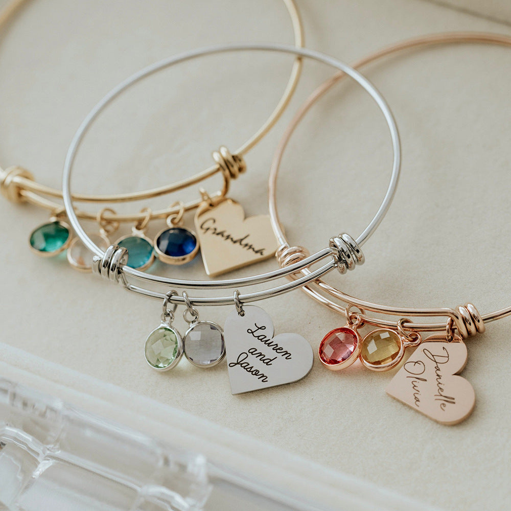 Bracelet rétractable personnalisé avec pierre de naissance gravée en forme de cœur Olivenorma