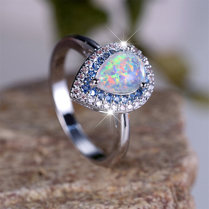 Bague Olivenorma en zircon blanc opale de type goutte d'eau