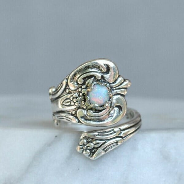 Bague ajustable en opale blanche Olivenorma