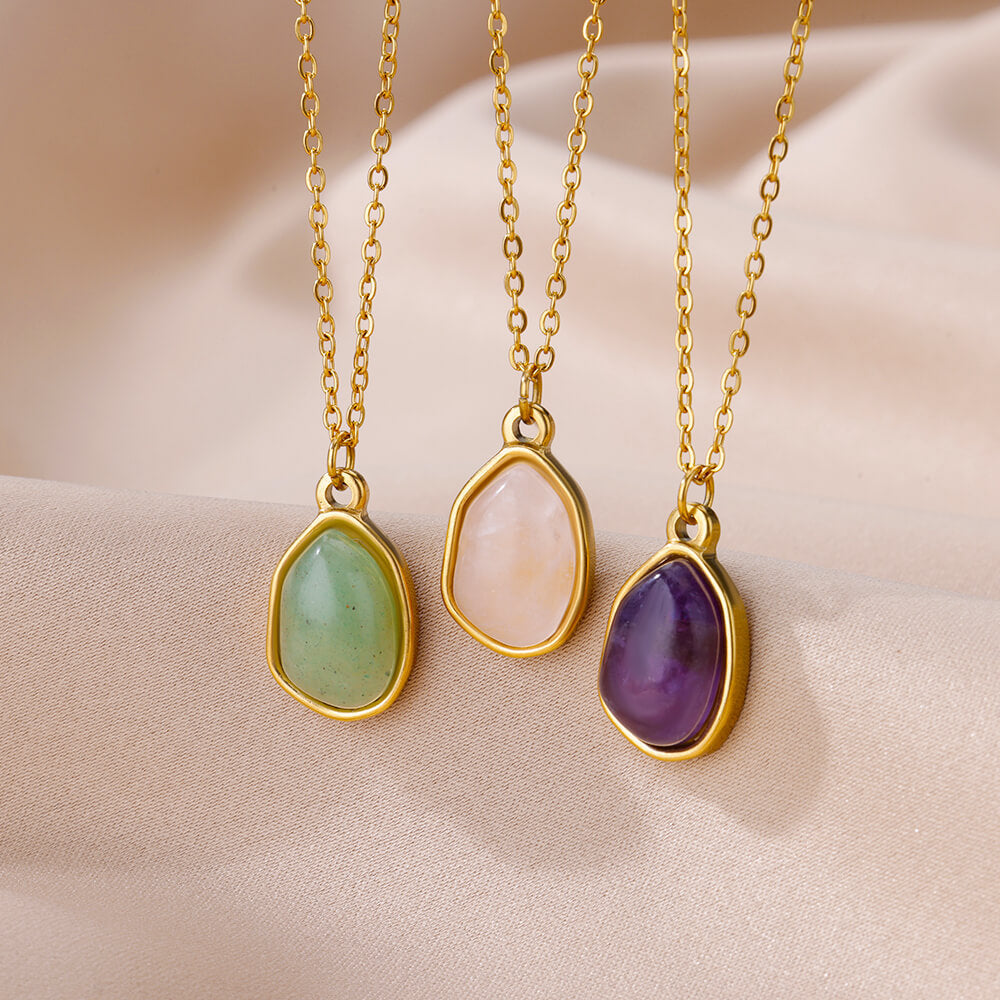 Collier pendentif en pierre irrégulière Olivenorma en acier titane et or 18 carats