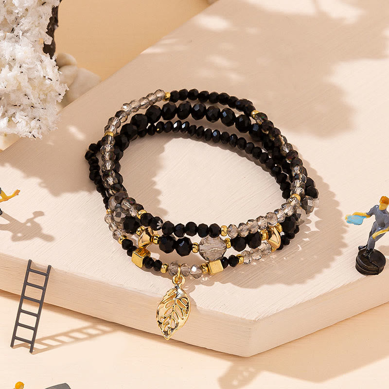 Ensemble de bracelets à trois rangs avec pendentif en feuille d'or et perles de cristal Olivenorma