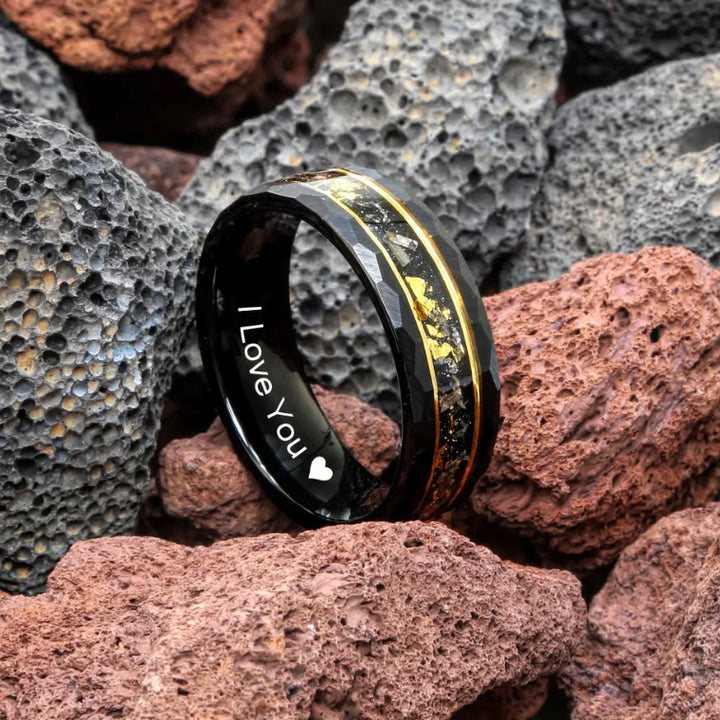 Bague en tungstène avec météorite noire et feuille d'or Olivenorma