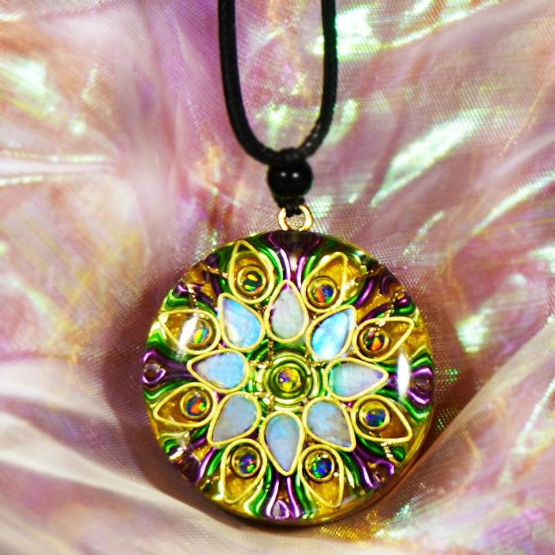 Collier Orgonite en Pierre de Lune Olivenorma « Déesse du Clair de Lune » 