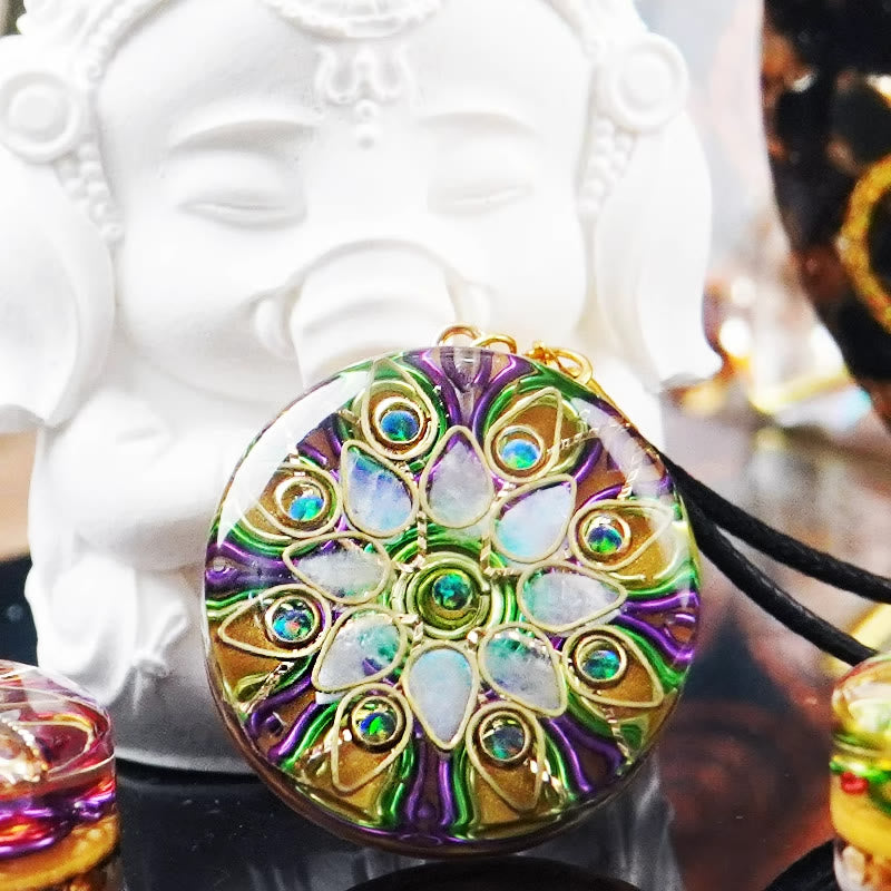 Collier Orgonite en Pierre de Lune Olivenorma « Déesse du Clair de Lune » 