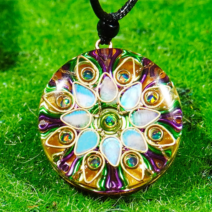 Collier Orgonite en Pierre de Lune Olivenorma « Déesse du Clair de Lune » 