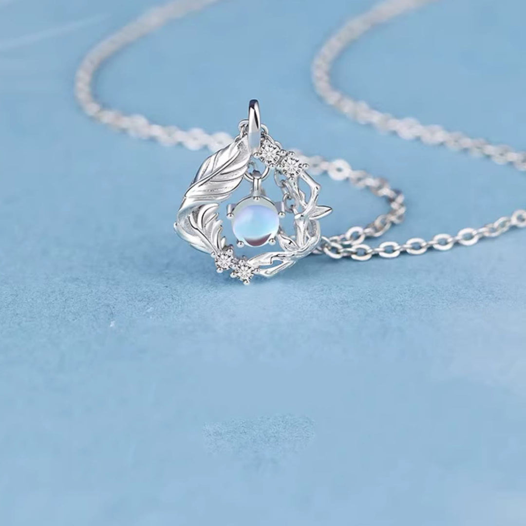 Collier en pierre de lune Olivenorma « Gomme Bleue et Oiseau » 