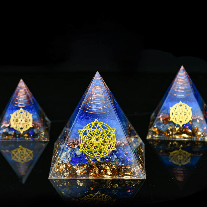 Pyramide d'orgone en cristal transparent aventurine bleue Olivenorma 5-15 cm
