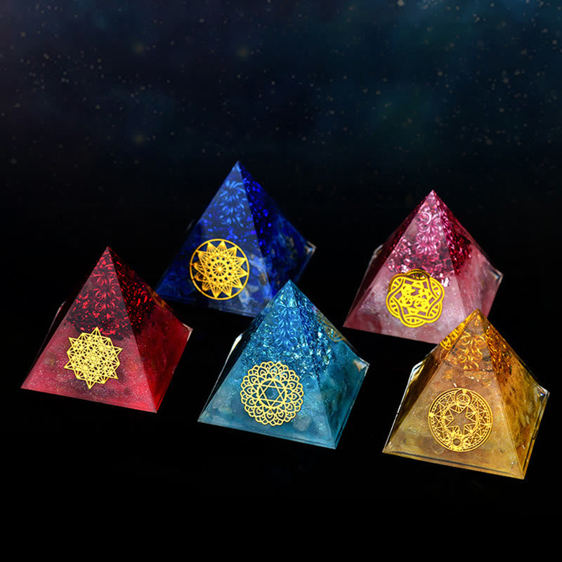 Pyramide énergétique orgonite en pierre brute de cristal Olivenorma de 5 cm