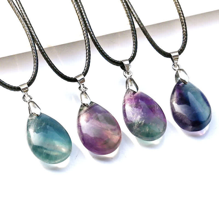 Collier avec pendentif en forme de goutte d'eau en fluorite naturelle Olivenorma