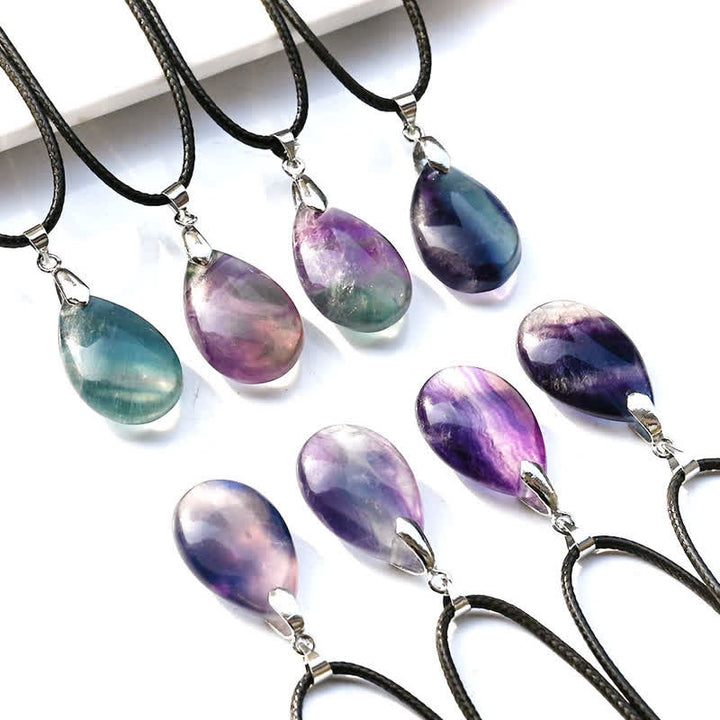 Collier avec pendentif en forme de goutte d'eau en fluorite naturelle Olivenorma