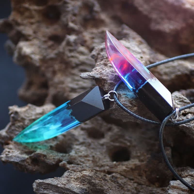 Collier pendentif lumineux en résine de bois Olivenorma
