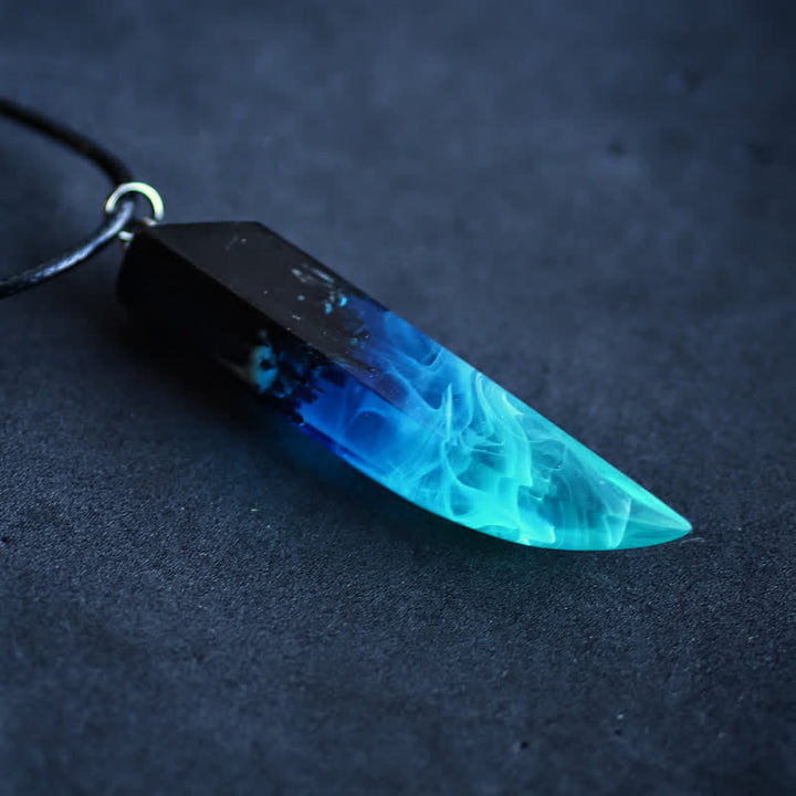 Collier pendentif lumineux en résine de bois Olivenorma