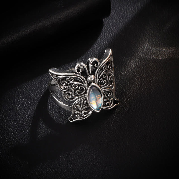 Bague vintage en pierre de lune avec papillon Olivenorma