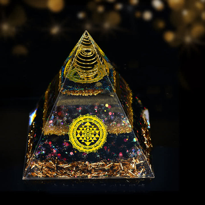 Pyramide d'orgone en boule de cristal naturel porte-bonheur Olivenorma de 10 cm
