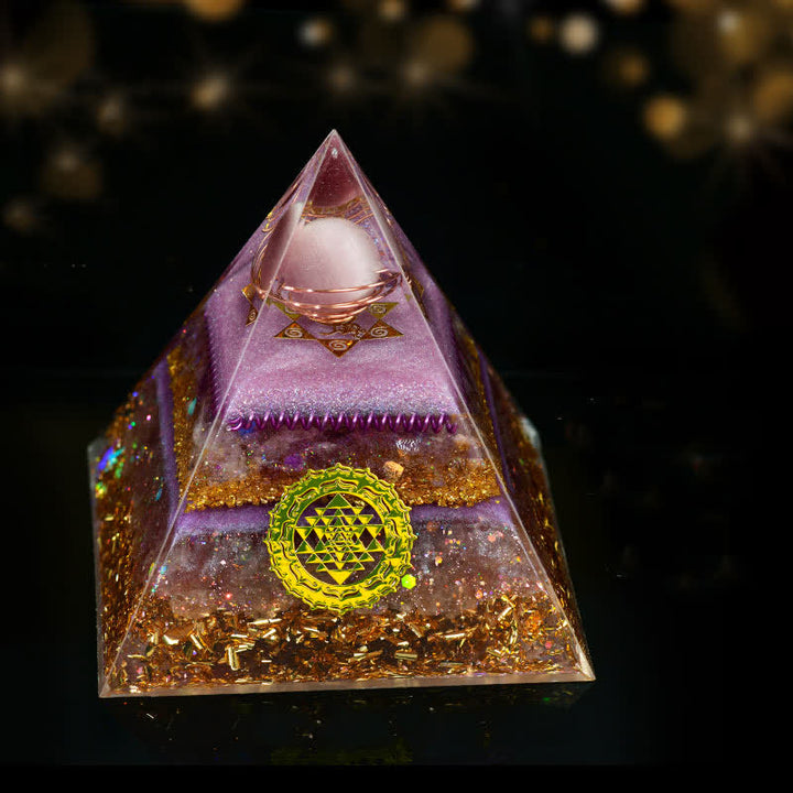 Pyramide d'orgone en boule de cristal naturel porte-bonheur Olivenorma de 10 cm