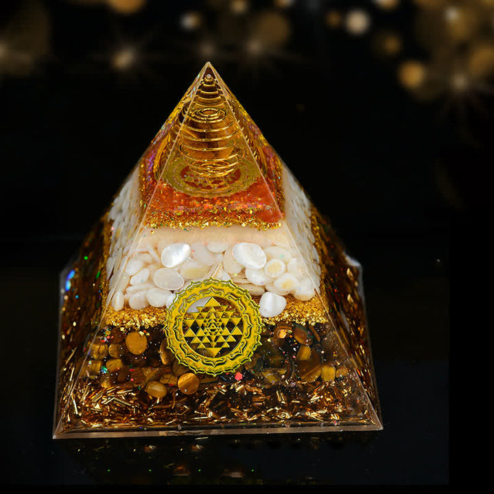 Pyramide d'orgone en boule de cristal naturel porte-bonheur Olivenorma de 10 cm