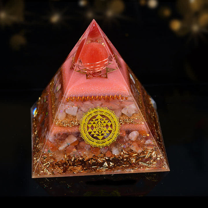 Pyramide d'orgone en boule de cristal naturel porte-bonheur Olivenorma de 10 cm