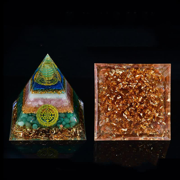 Pyramide d'orgone en boule de cristal naturel porte-bonheur Olivenorma de 10 cm