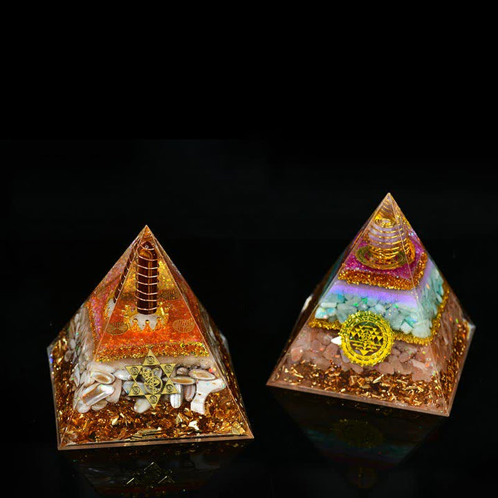 Pyramide d'orgone en boule de cristal naturel porte-bonheur Olivenorma de 10 cm