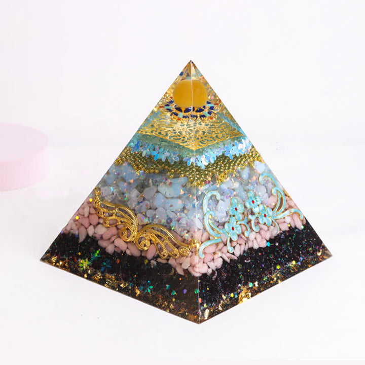 Pyramide d'orgone en cristal naturel Olivenorma de 15 cm