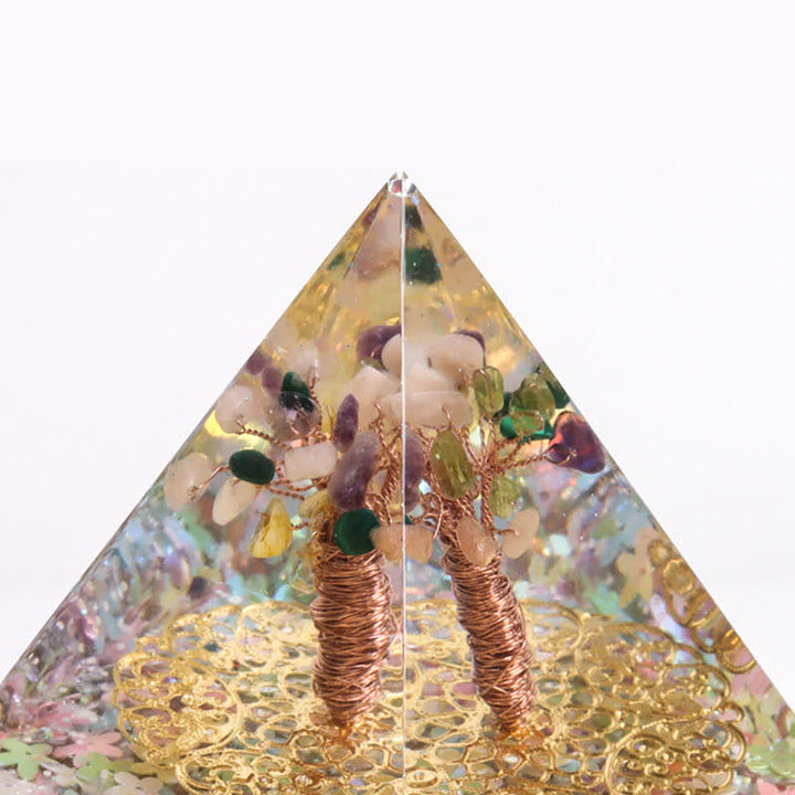 Pyramide d'orgone en cristal naturel Olivenorma de 15 cm