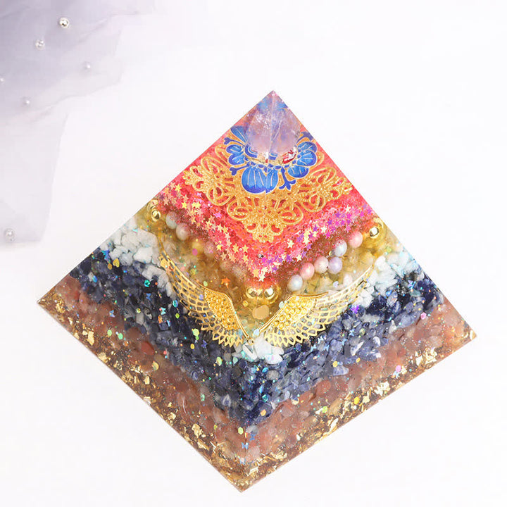 Pyramide d'orgone en cristal naturel Olivenorma de 15 cm