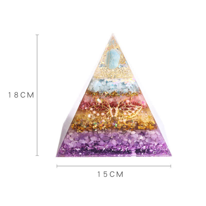 Pyramide d'orgone en cristal naturel de 15 cm fabriquée à la main par Olivenorma