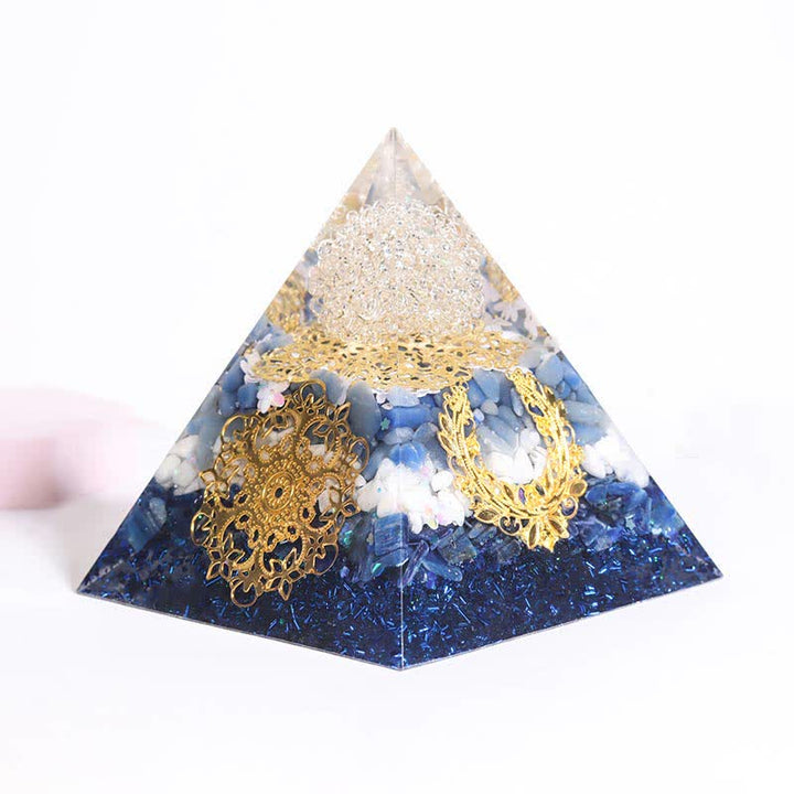 Pyramide orgonite collectrice d'énergie de 12 cm fabriquée à la main par Olivenorma