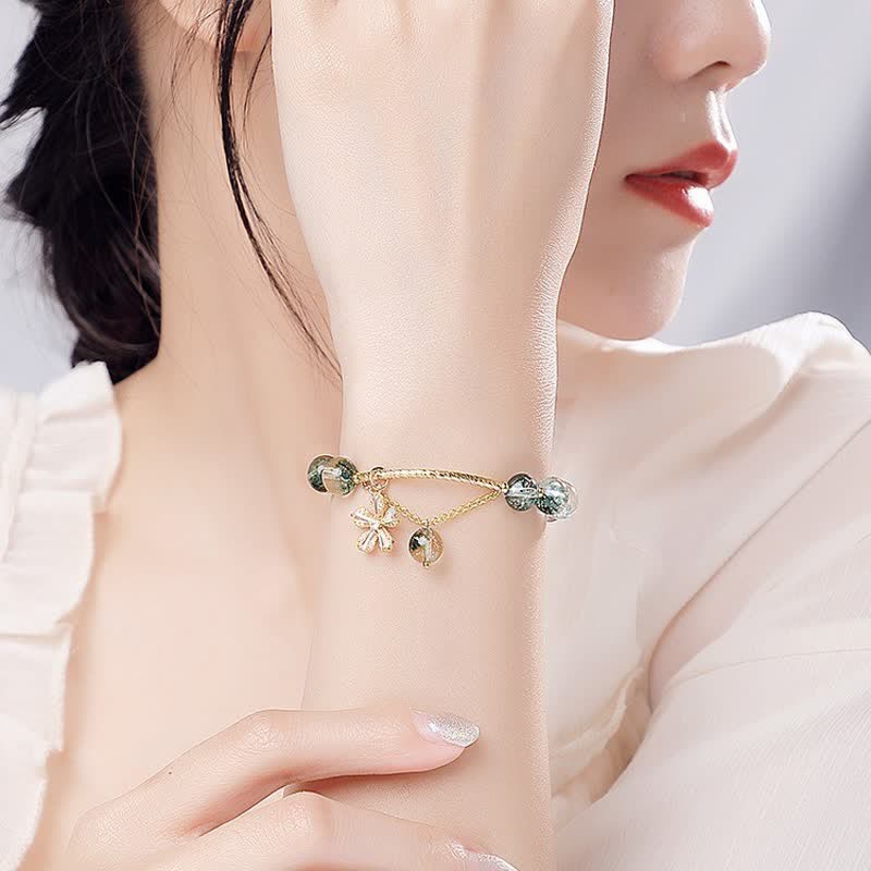 Bracelet pendentif en perles de quartz fantôme vert Sakura Olivenorma 