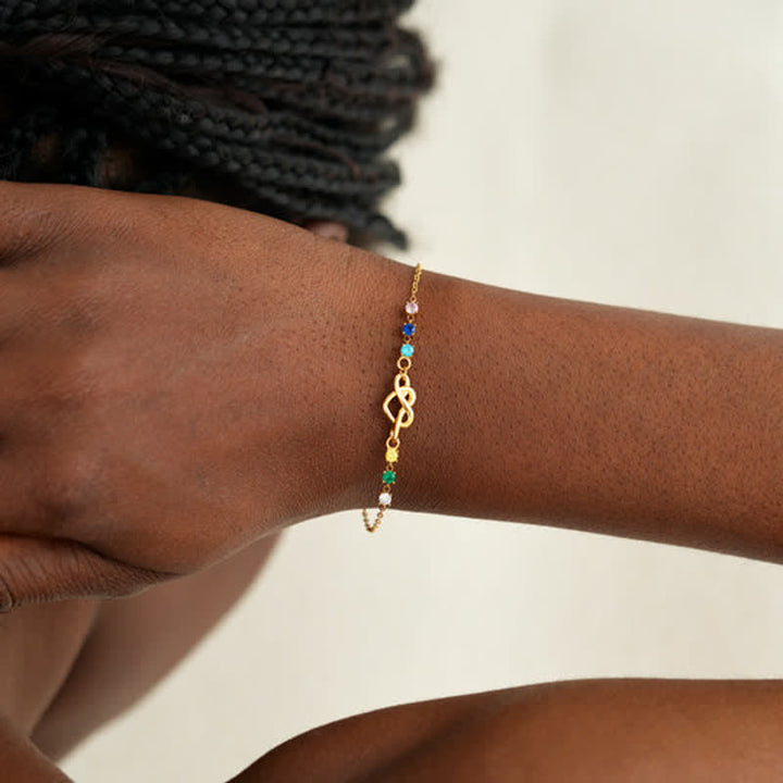 Bracelet personnalisé Olivenorma avec 1 à 8 pierres de naissance et nœud en forme de cœur