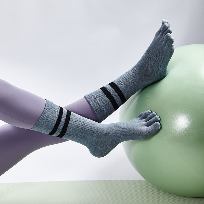 Chaussettes de Pilates Olivenorma antidérapantes, respirantes et idéales pour l'entraînement à la barre et en studio, ainsi que pour le yoga. - image 0