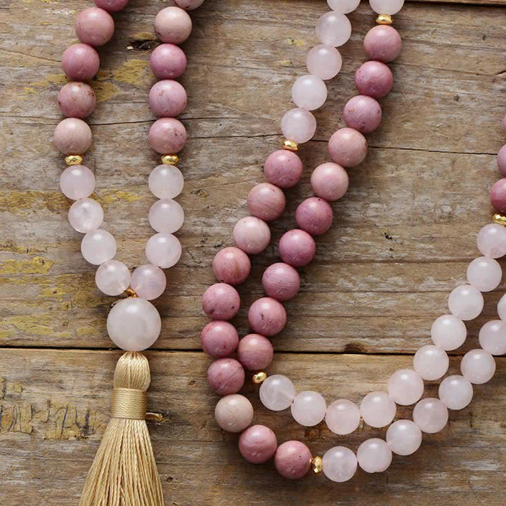 Collier chapelet à pampilles avec 108 perles de rhodonite de Mala Olivenorma 