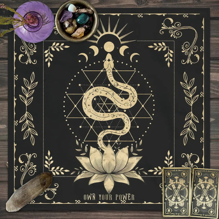 Nappe de tarot divinatoire symbole serpent Olivenorma 