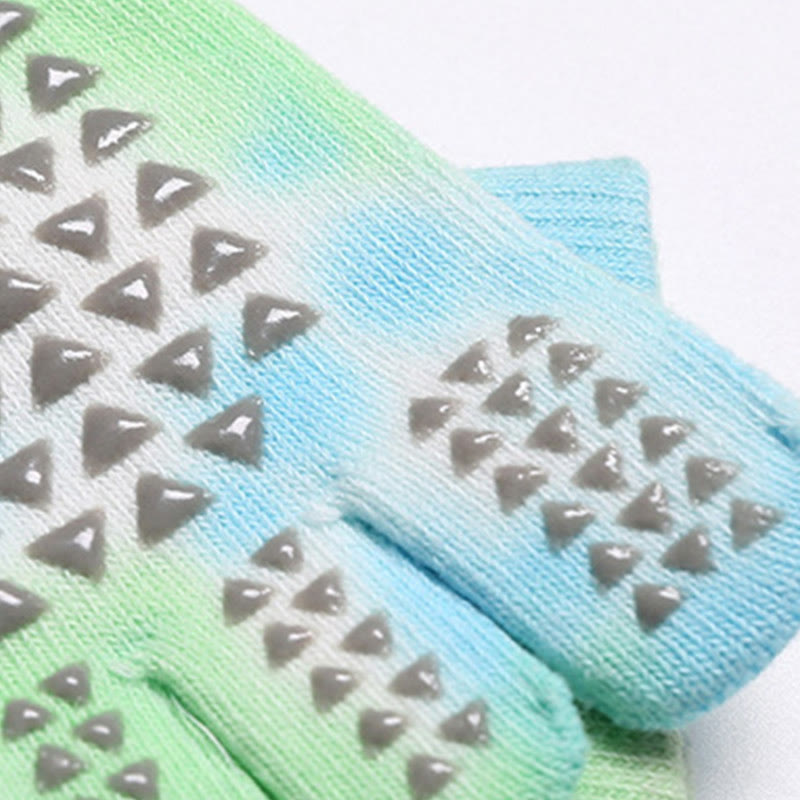 Chaussettes de yoga et de pilates Olivenorma en coton tie-dye, confortables et antidérapantes, idéales pour les exercices à la barre et les entraînements en studio. Elles offrent un maintien extensible et respirant. - image 5