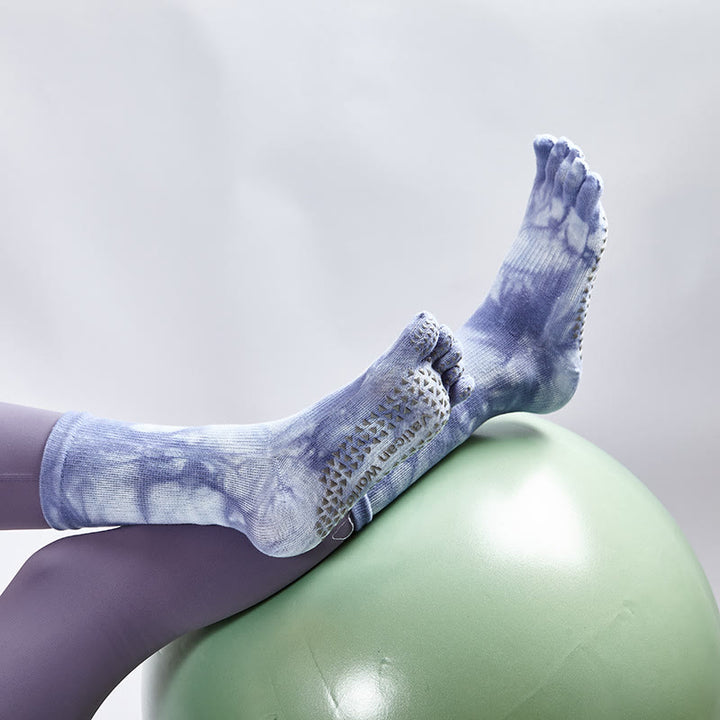 Chaussettes de yoga et de pilates Olivenorma en coton tie-dye, confortables et antidérapantes, idéales pour les exercices à la barre et les entraînements en studio. Elles offrent un maintien extensible et respirant. - image 8