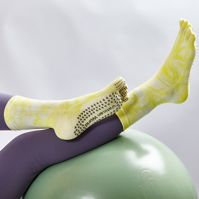 Chaussettes de yoga et de pilates Olivenorma en coton tie-dye, confortables et antidérapantes, idéales pour les exercices à la barre et les entraînements en studio. Elles offrent un maintien extensible et respirant. - image 6