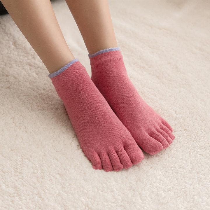 Chaussettes de Pilates Olivenorma unies antidérapantes, idéales pour le yoga, la barre et les exercices à la barre. Confortables et stables, elles sont en coton respirant. - image 5