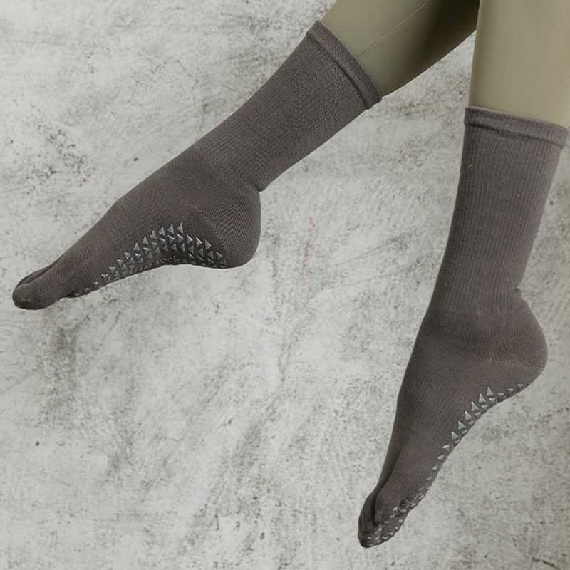 Chaussettes de Pilates et de yoga Olivenorma unies, à cinq orteils, antidérapantes et avec séparation des orteils, pour un équilibre et une stabilité optimaux. - image 5