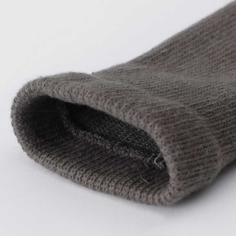 Chaussettes de yoga et pilates antidérapantes à cinq orteils de couleur unie Olivenorma 