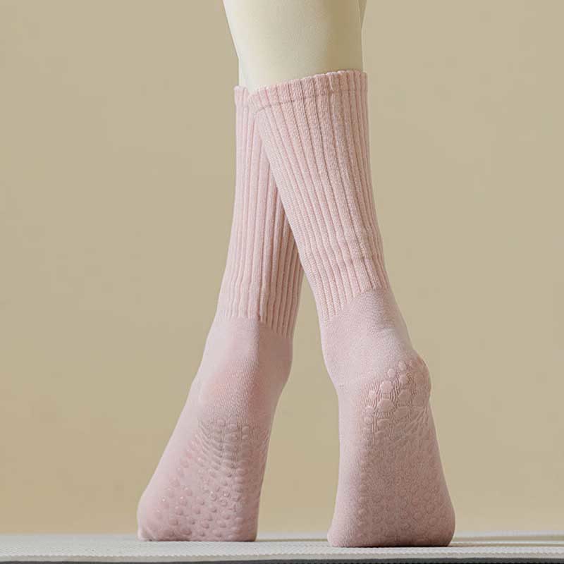 Chaussettes de yoga Olivenorma rayées texturées, antidérapantes et confortables pour le Pilates et la barre, en coton respirant. - image 3