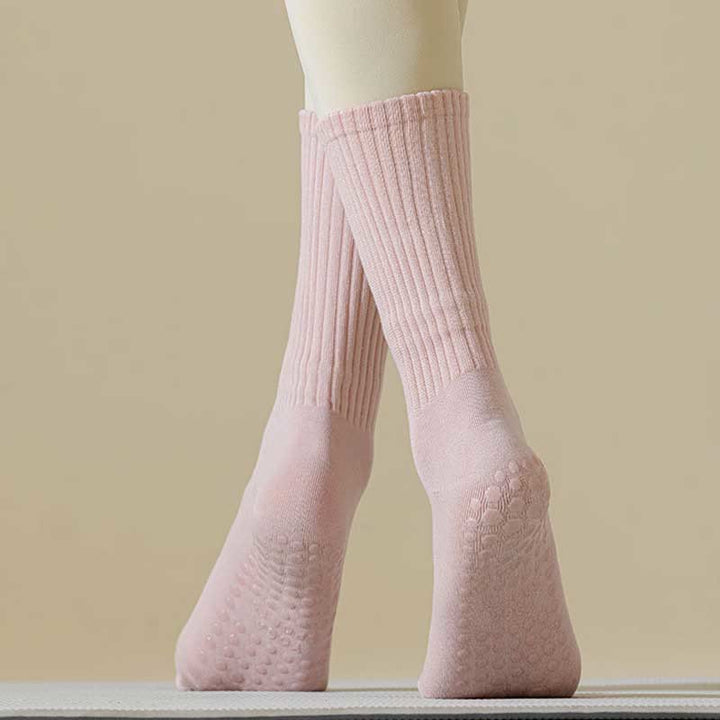 Chaussettes de yoga Olivenorma rayées texturées, antidérapantes et confortables pour le Pilates et la barre, en coton respirant. - image 3
