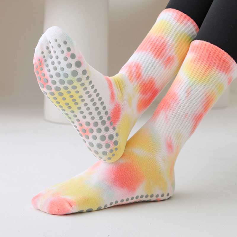 Chaussettes de Pilates et de yoga Olivenorma, modèle mi-haut, à motif tie-dye, antidérapantes et respirantes, avec un design extensible et confortable. - image 6