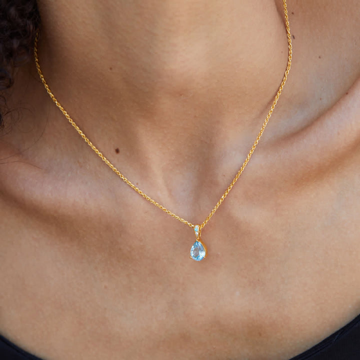 Collier chaîne en corde de chanvre avec topaze naturelle en argent 925 Olivenorma