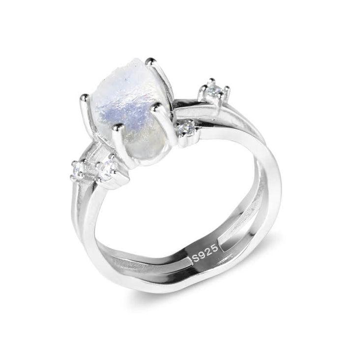 Bague en argent avec pierre de lune triangulaire irrégulière taillée Olivenorma